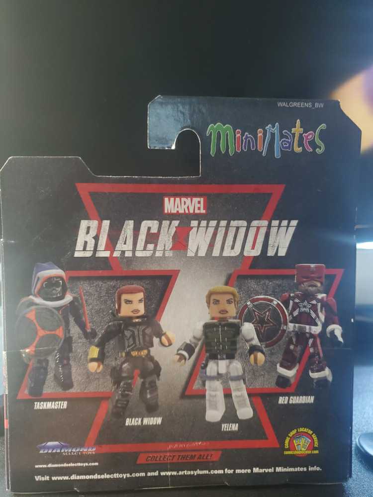Yelena & Red Guardian (Black Widow) - Art Asylum (MiniMates) action figure collectible [Barcode 699788835357] - Main Image 2