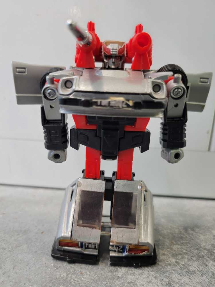 Bluestreak Robot Mode 1984 Cars Missing Missile Gun Roof Project - Hasbro (1984) action figure collectible - Main Image 2