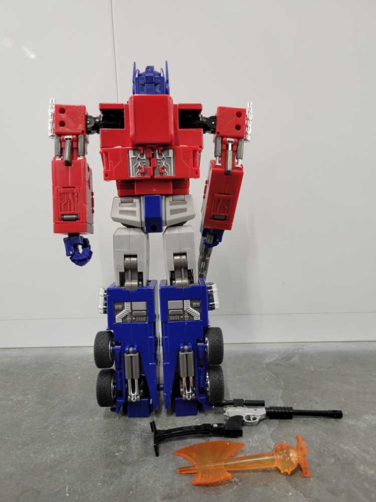 Optimus Prime 20th Anniversary 3rd Grey Gun - Hasbro (Masterpiece Large Scale) action figure collectible - Main Image 4