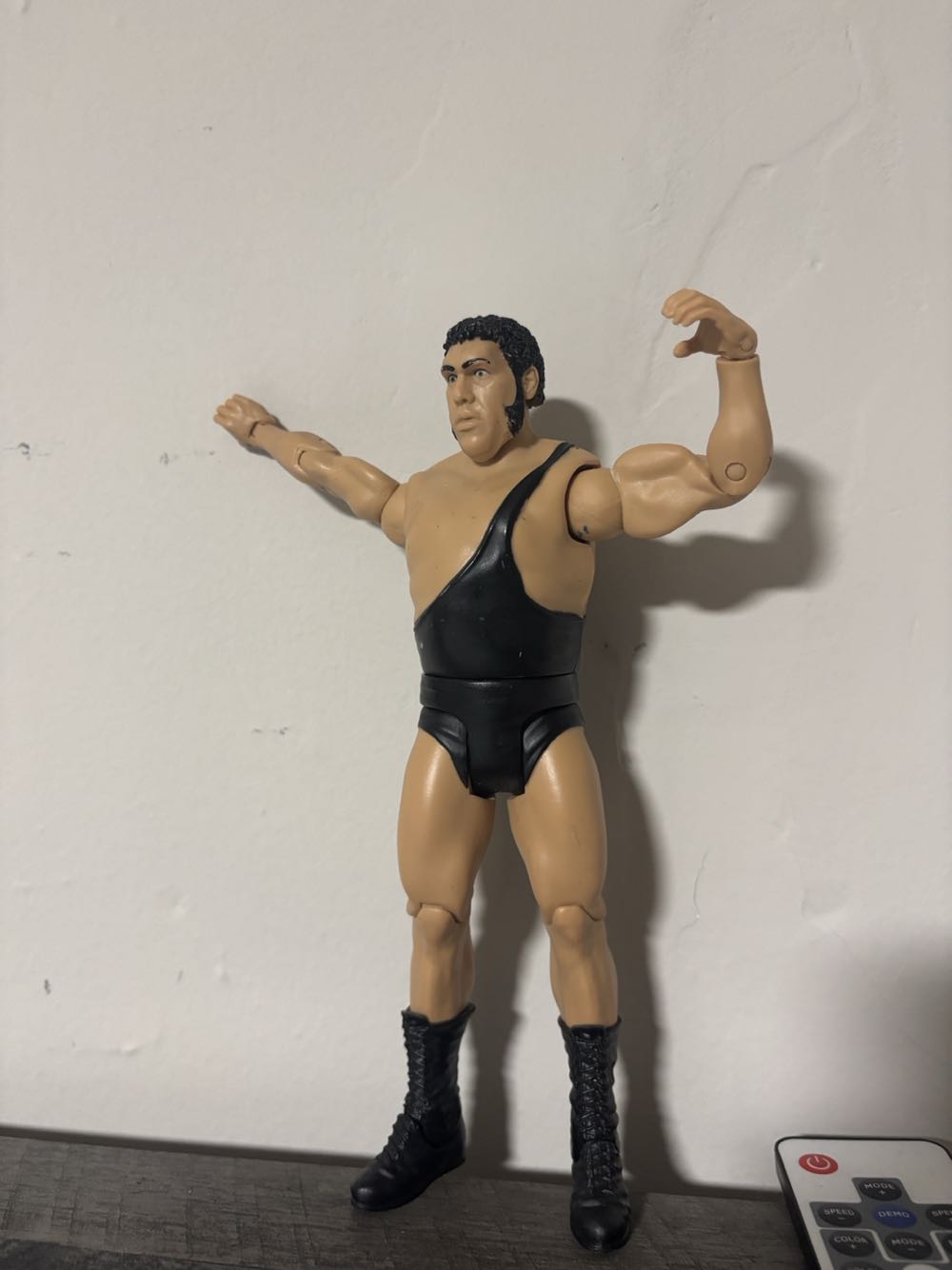 WWE Andre the Giant  (Elite WWE Series 43) action figure collectible [Barcode 746775340995] - Main Image 3
