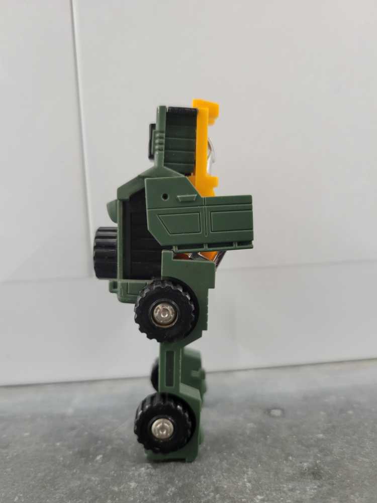 Brawn 2nd Minibot Mini Bot - Hasbro (1984) action figure collectible - Main Image 3
