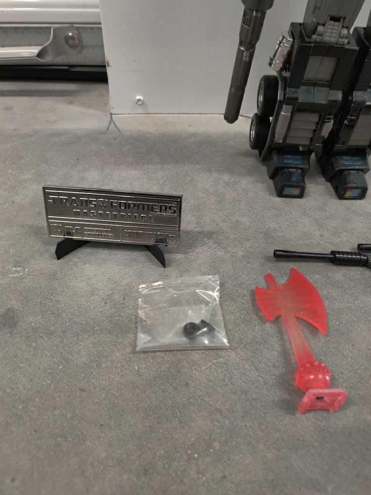 Optimus Prime Black Nemesis Prime MP-1B - Takara Tomy (Masterpiece Large Scale) action figure collectible - Main Image 2