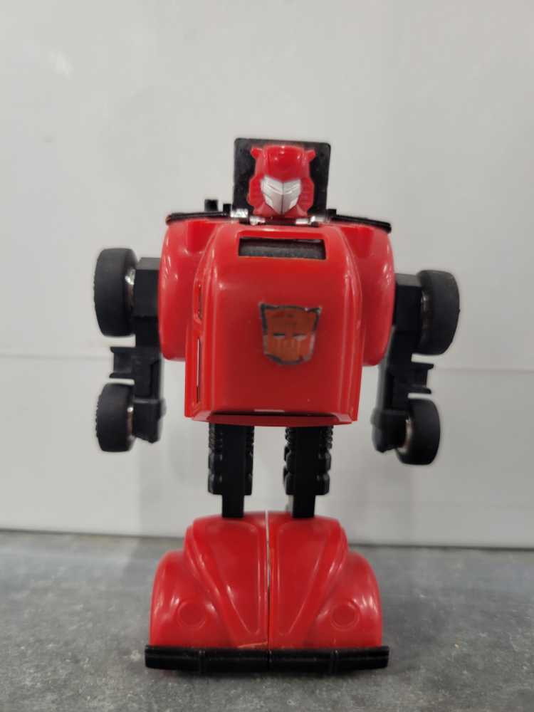 Transformers G1 Bumblebee 1st Red G1 - Hasbro (1984) action figure collectible - Main Image 2