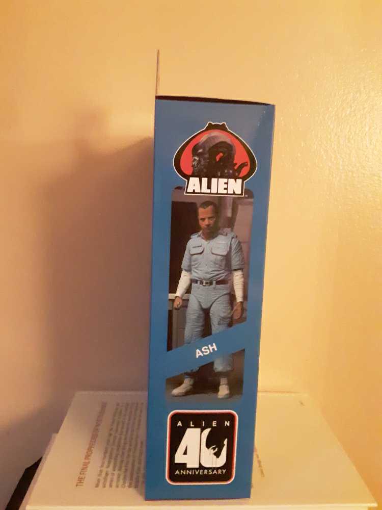Ash - ALIENS (Alien) action figure collectible [Barcode 634482517048] - Main Image 3