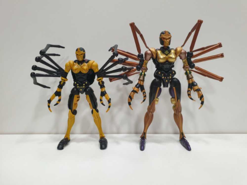 Bumblebee Transformers Kingdom War For Cybertron Blackarachina - Hasbro (Transformers Kingdom) action figure collectible [Barcode 5010993764778] - Main Image 2