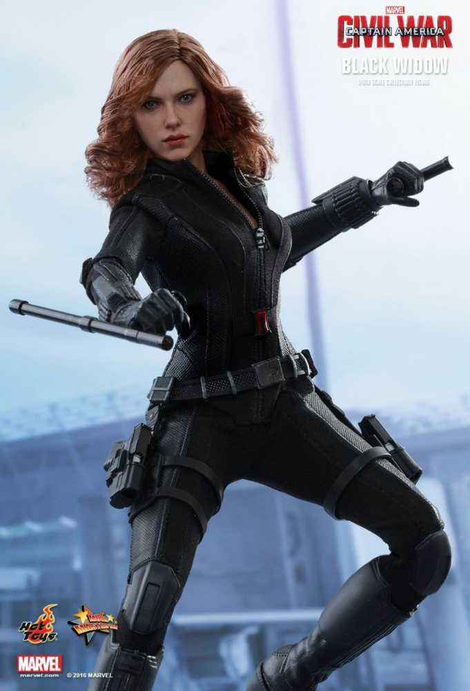 Black Widow - Hot Toys (Captain America Civil War) action figure collectible [Barcode 4897011180564] - Main Image 3