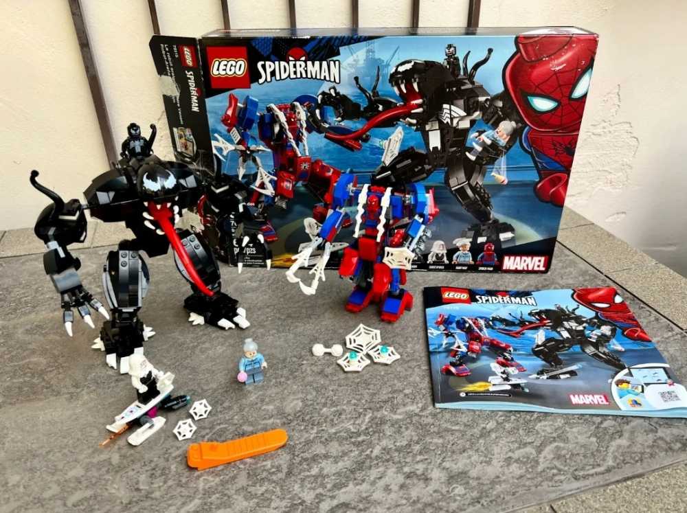 Lego Super Heroes Marvel Spider Mech Vs. Venom 76115 Action Toy Building Kit With Web Shooter And Gripping Toy Claw Includes Spider-man Minifigures Venom And Ghost Spider 604 Pieces - Lego (Lego) action figure collectible [Barcode 673419302913] - Main Image 3