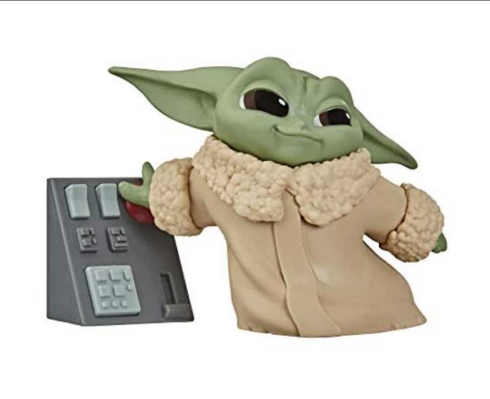 The Child (Touching Buttons) - Disney / Hasbro (Bounty Collection 2” 2020- Now: Series 2) action figure collectible [Barcode 5010993808090] - Main Image 3