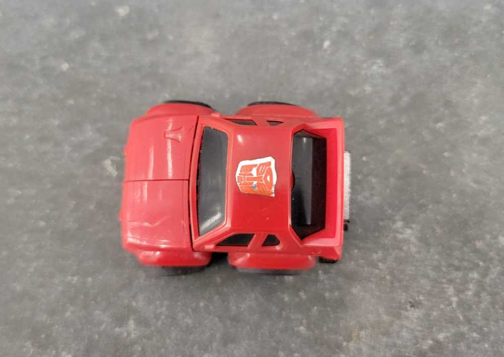 Cliffjumper 2nd Red Vehicle Mode Minibot Mini Bot - Hasbro (1984) action figure collectible - Main Image 2