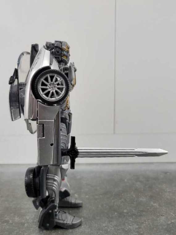 39 Cogman Robot Mode - Hasbro (Studio Series) action figure collectible - Main Image 3