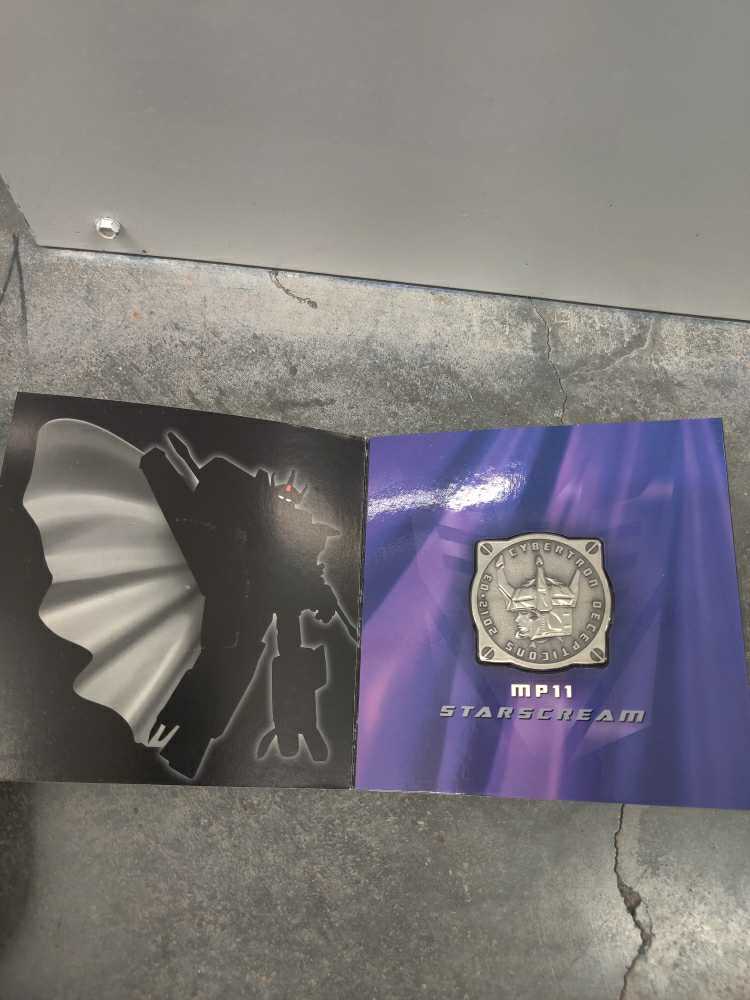 Starscream MP-11 - Hasbro (Transformers Coin) action figure collectible - Main Image 2