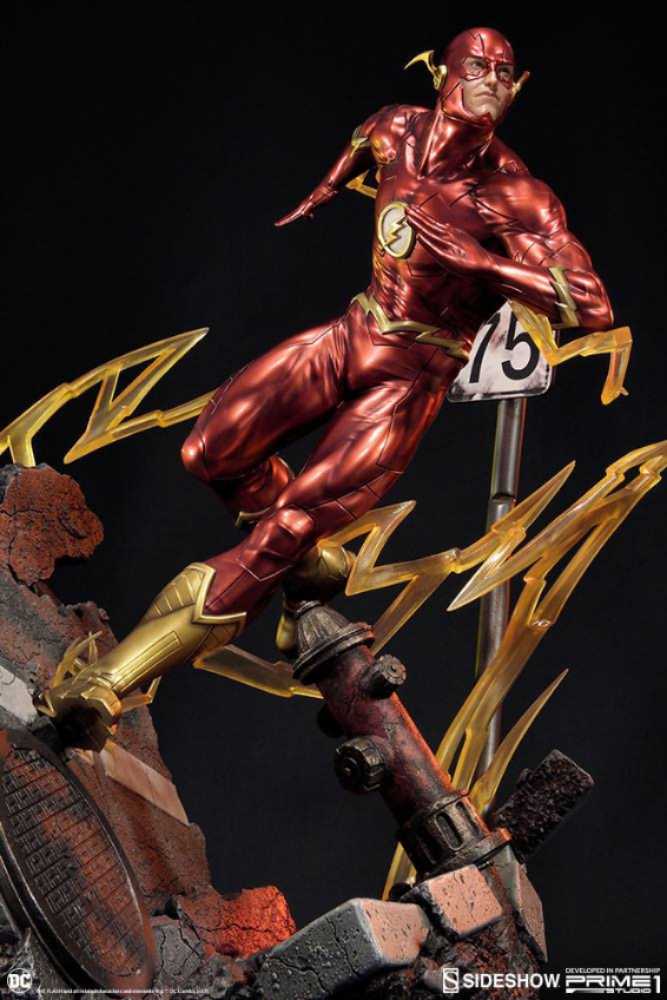 Prime 1 Studio The Flash  action figure collectible - Main Image 3