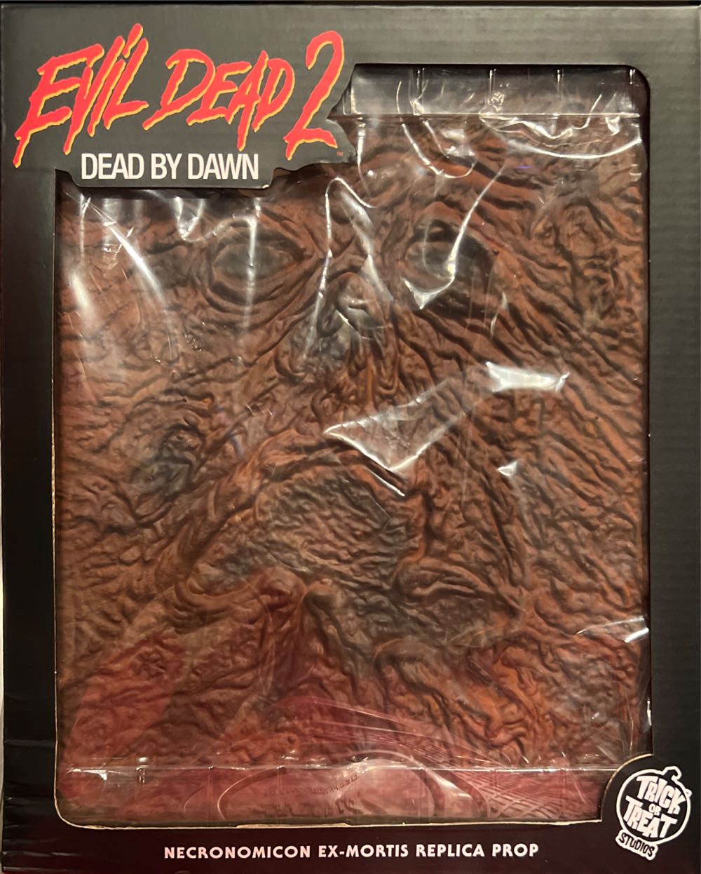 Necronomicon - Prop Replica - Trick or Treat Studios (Evil Dead) action figure collectible [Barcode 811501031703] - Main Image 2