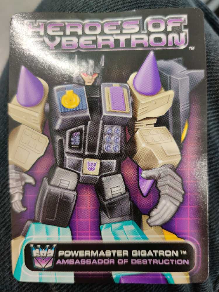 Gigatron - Hasbro (Heroes Of Cybertron SCF) action figure collectible [Barcode 076930287040] - Main Image 3