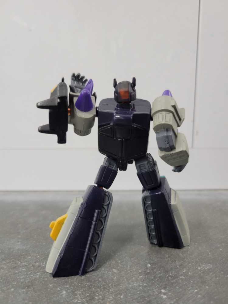Gigatron (Robot Mode) - Hasbro (Heroes Of Cybertron SCF) action figure collectible - Main Image 3