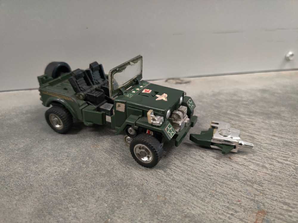 Hound 3rd Vehicle Mode 1984 Cars - Hasbro (1984) action figure collectible - Main Image 2