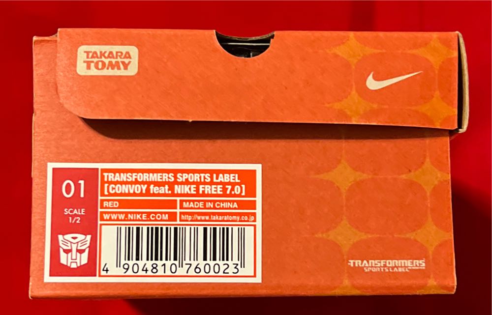 Convoy Nike Free 7.0 (Transformers Sports Label) - Takara Tomy (Transformers Sports Label) action figure collectible [Barcode 4904810760023] - Main Image 3