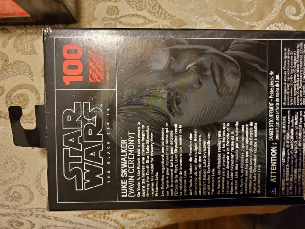 star wars luke skywalker (YAVIN CEREMONY)  action figure collectible - Main Image 2