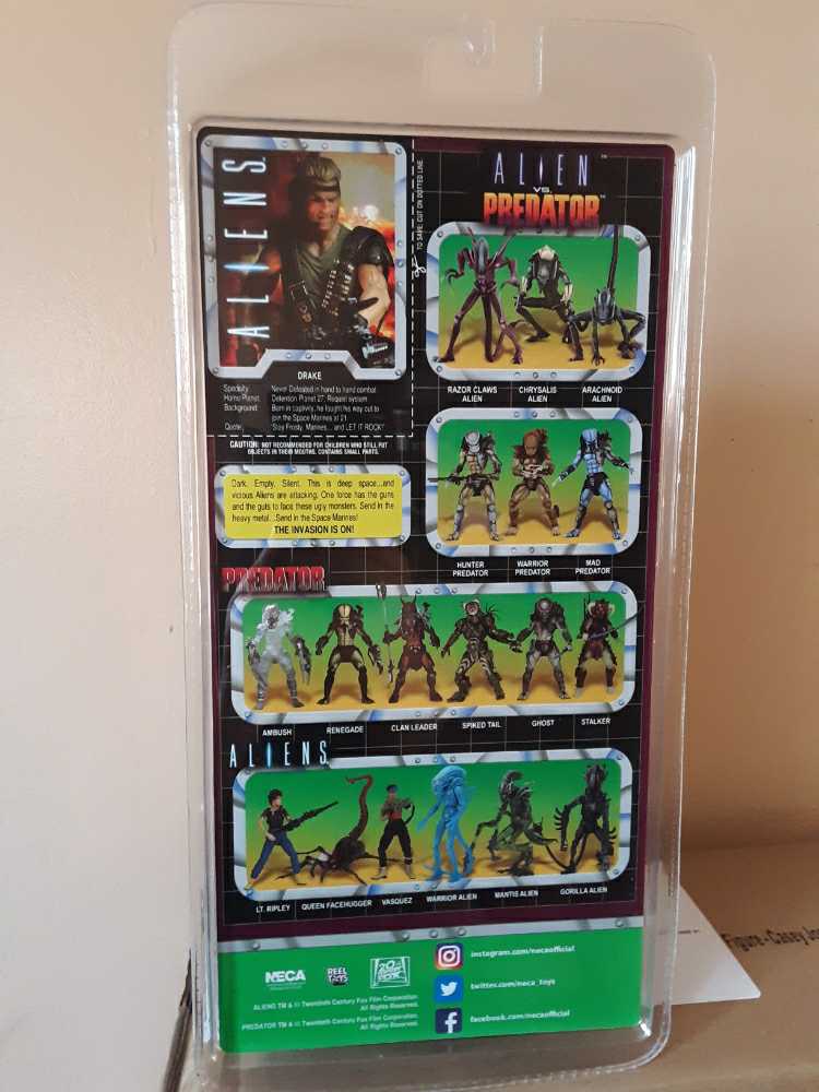 Pvt. Max Drake - Neca (Aliens: Kenner Tribute) action figure collectible [Barcode 63445251] - Main Image 2