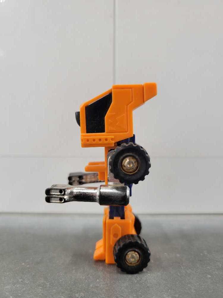 Huffer 1st Original Minibot Mini Bot - Hasbro (1984) action figure collectible - Main Image 3