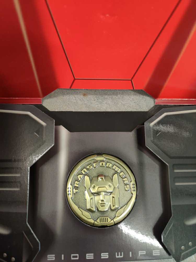 Sideswipe MP-12 1st Production Run - Hasbro (Transformers Coin) action figure collectible - Main Image 2