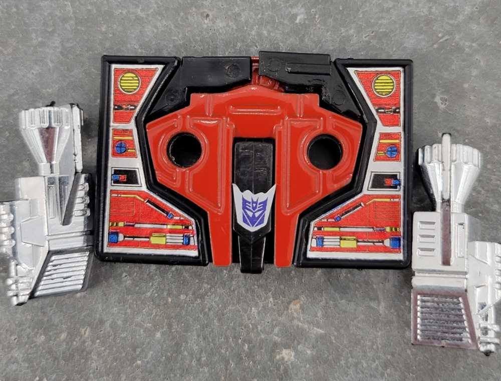 Laserbeak 5th Cassette - Hasbro (1984) action figure collectible - Main Image 3