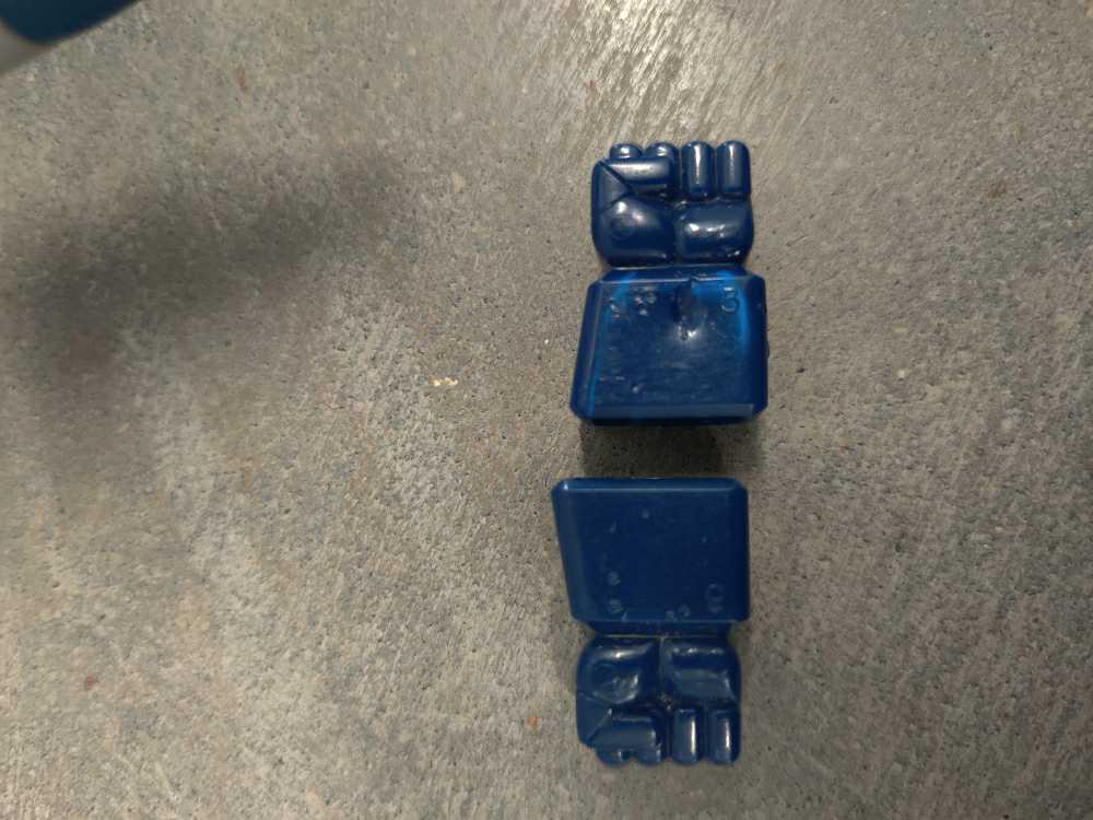 Starscream (Jet Mode) - Hasbro (Transformers G1) action figure collectible - Main Image 4