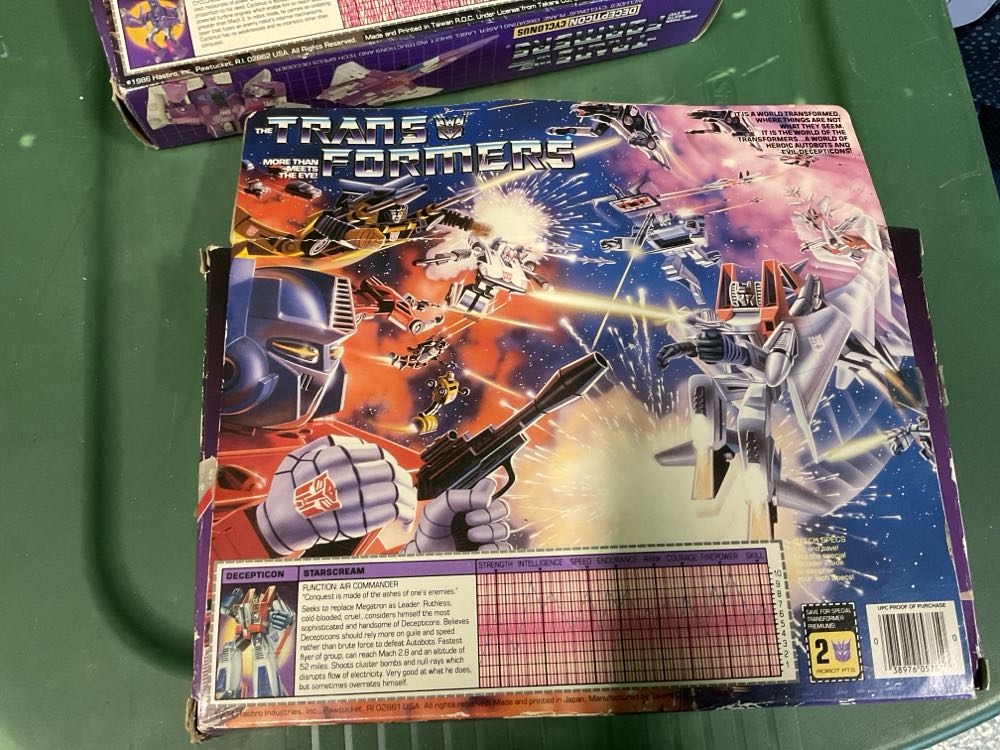 Transformers G1 Starscream - Hasbro (Transformers Parts) action figure collectible - Main Image 2