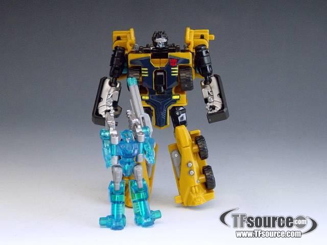 Huffer w/ Caliburst - Hasbro (Transformers Power Core Combiners) action figure collectible [Barcode 653569493501] - Main Image 4