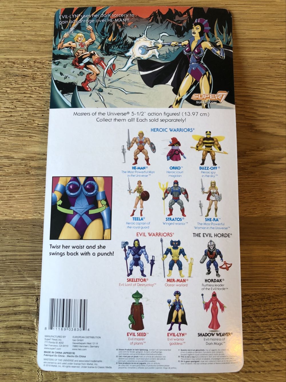 Evil-Lyn [Super 7] - Super7 (Masters Of The Universe) action figure collectible [Barcode 811169038304] - Main Image 2