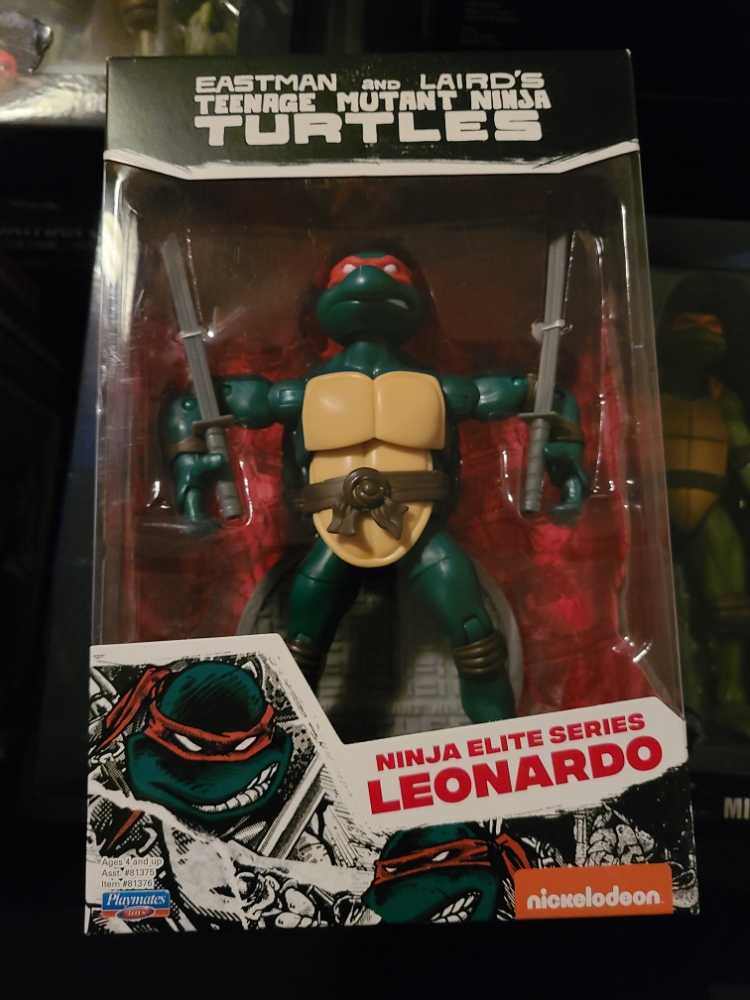 Power Rangers Legacy Action Figures -- Dinothunder -- Yellow