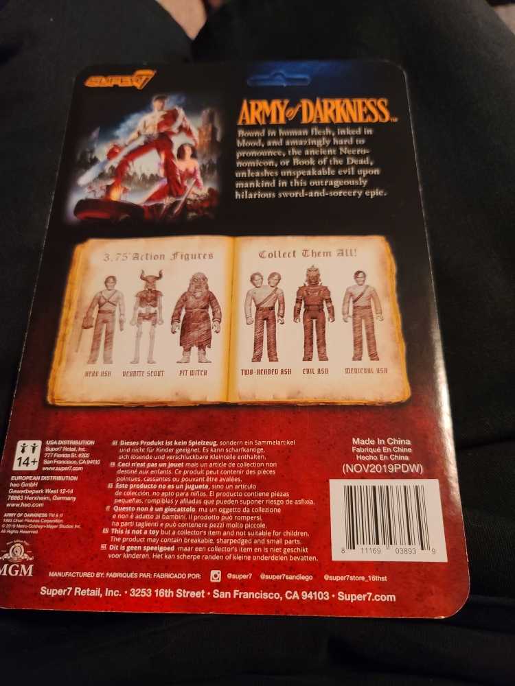 Army Of Darkness: Evil Ash - Super 7 (ReAction Figures) action figure collectible [Barcode 811169038939] - Main Image 3