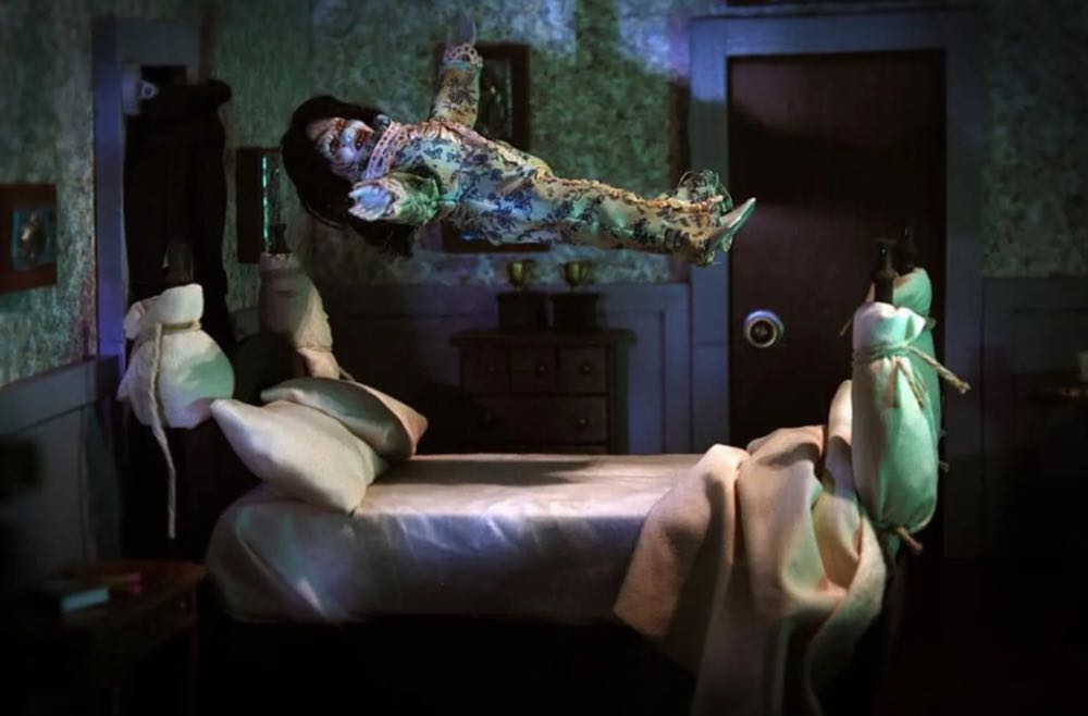 Mego: The Exorcist - Reagan - Mego Corp (Horror) action figure collectible [Barcode 850002478518] - Main Image 3