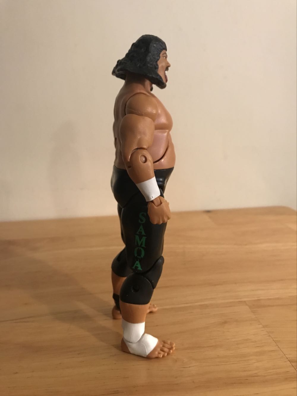 Headshrinker Fatu - Mattel Wwe (WWE Elite Custom Headshrinker Fatu) action figure collectible - Main Image 4