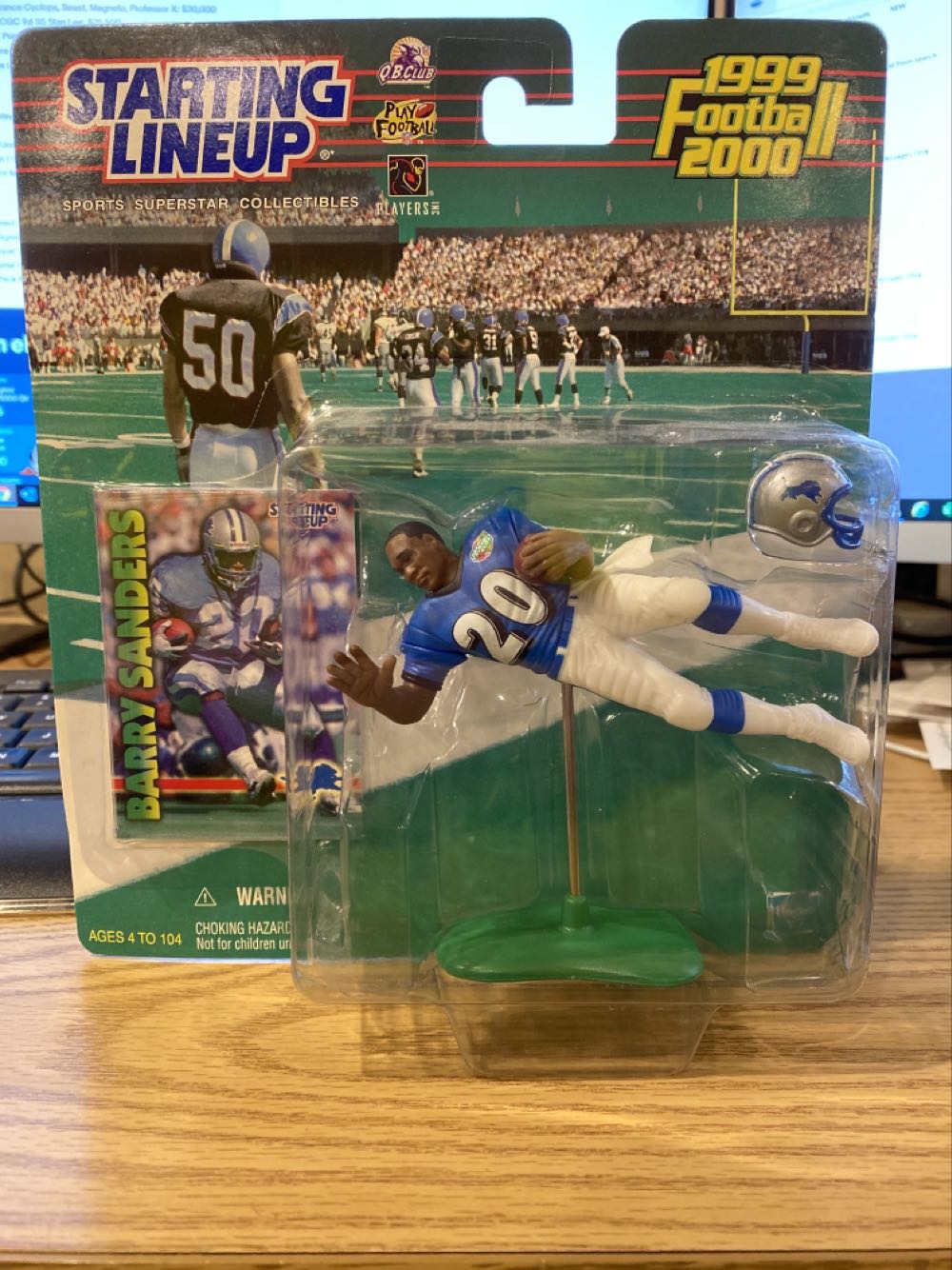 Barry Sanders - Starting Lineup(1999 Lions)  action figure collectible [Barcode 076930723340] - Main Image 2