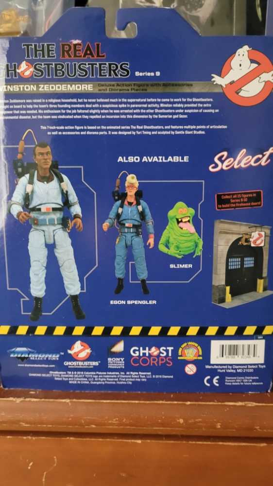Real Ghostbusters, The - Diamond Select Toys (Deluxe Action Figure) action figure collectible [Barcode 699788823484] - Main Image 2