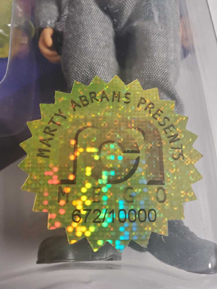 Norm Peterson - MEGO Corp. (Cheers) action figure collectible [Barcode 852404008164] - Main Image 3