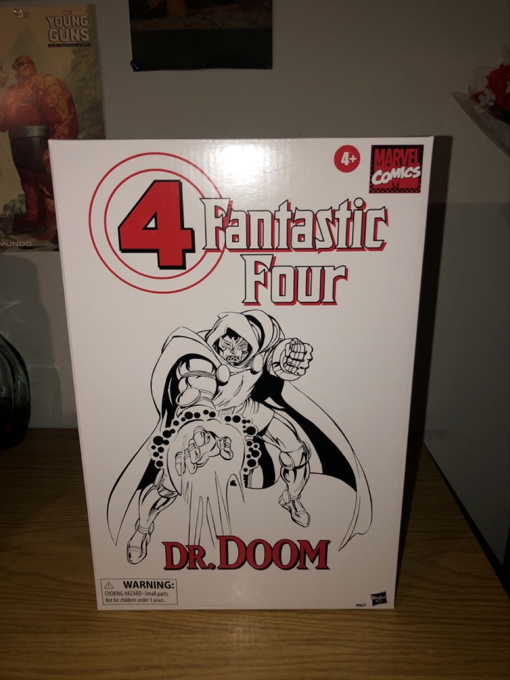 Marvel Legends Fantastic Four Retro Series DOCTOR DOOM - Hasbro (Marvel Legends Retro Series) action figure collectible - Main Image 2