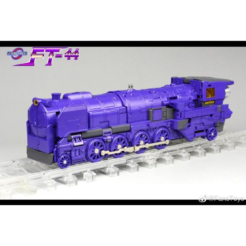 Astrotrain FT-44 Thomas - Fans Toys (Transformers G1) action figure collectible - Main Image 2