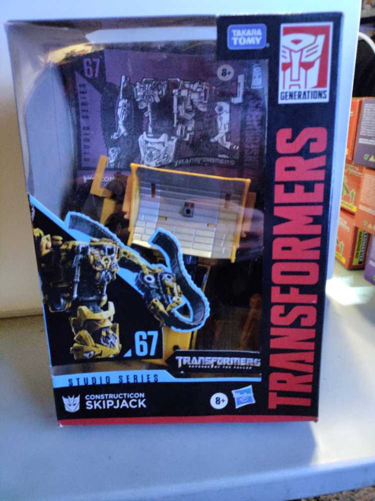 Transformers Studio Series: 67 Skipjack - Hasbro (Transformers Studio Series: Transformers Revenge Of The Fallen) action figure collectible [Barcode 630509918225] - Main Image 2
