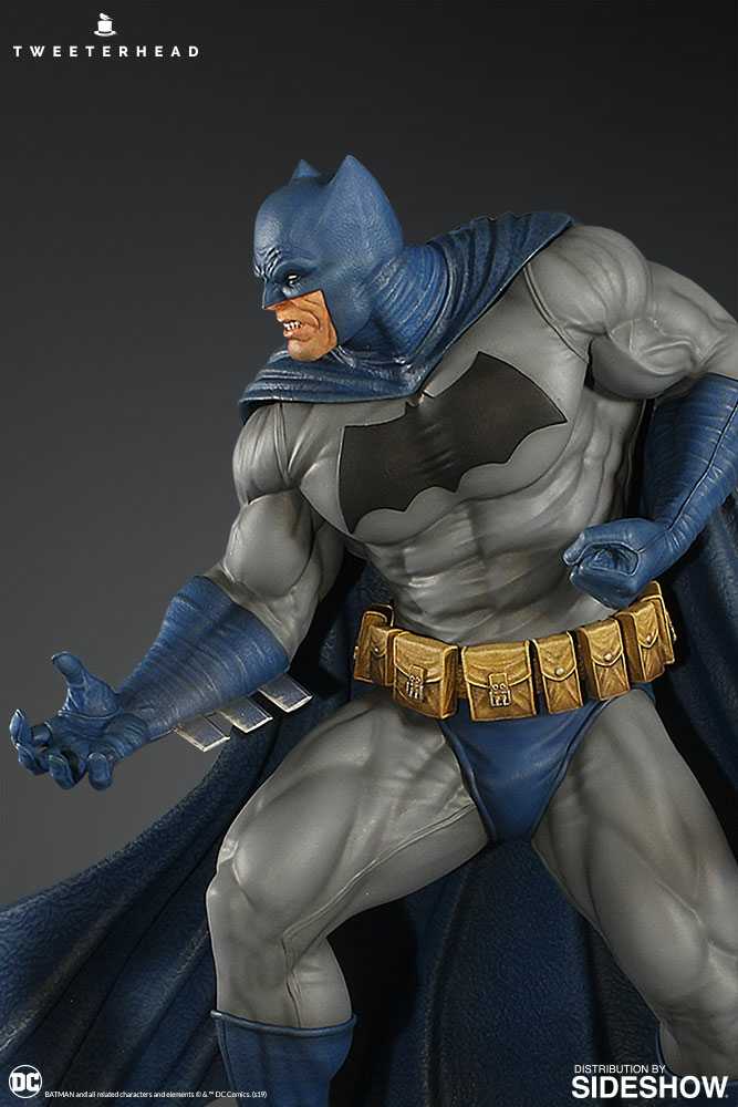 Batman, The Dark Knight Returns - Tweeterhead (Batman: The Dark Knight Returns) action figure collectible - Main Image 2