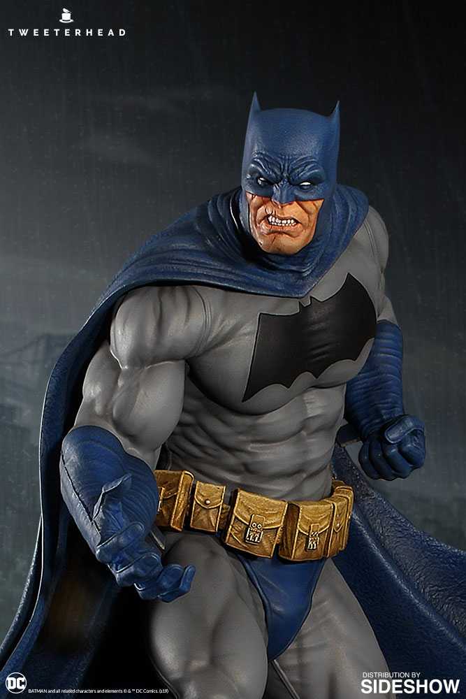Batman, The Dark Knight Returns - Tweeterhead (Batman: The Dark Knight Returns) action figure collectible - Main Image 3