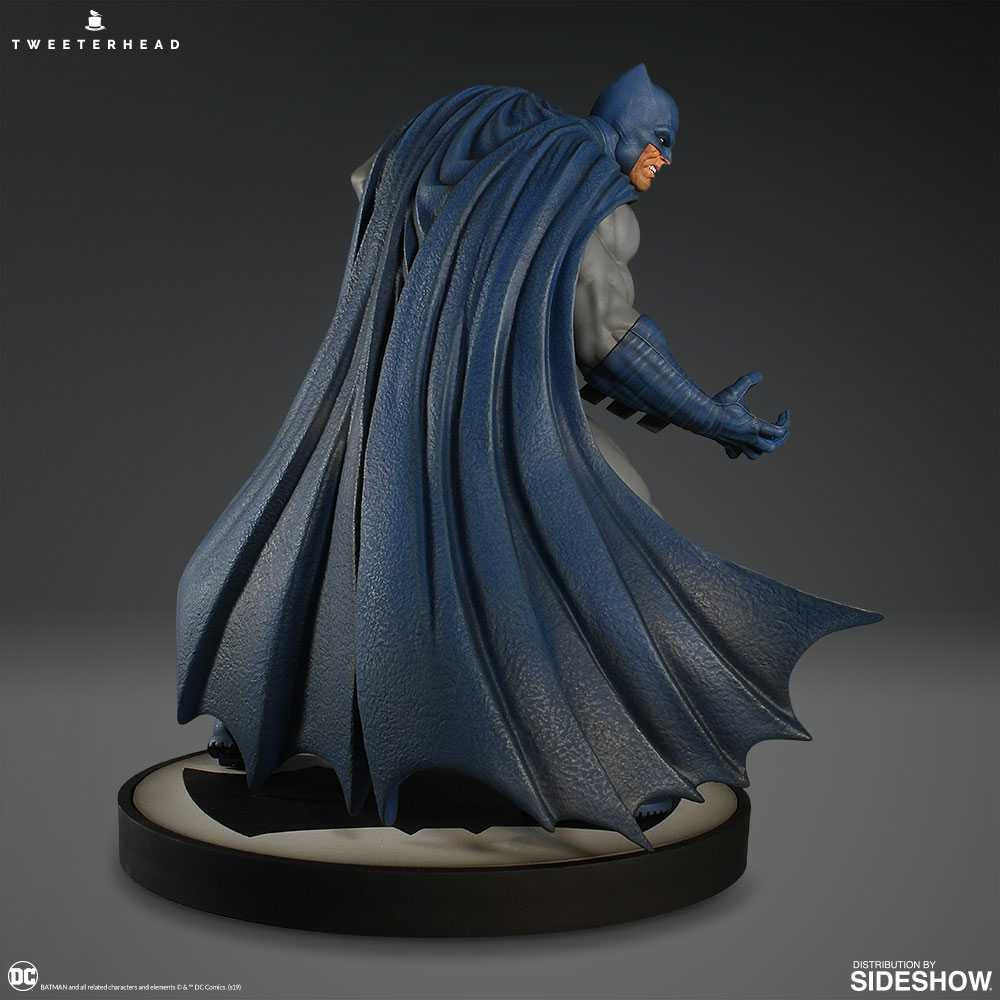 Batman, The Dark Knight Returns - Tweeterhead (Batman: The Dark Knight Returns) action figure collectible - Main Image 4