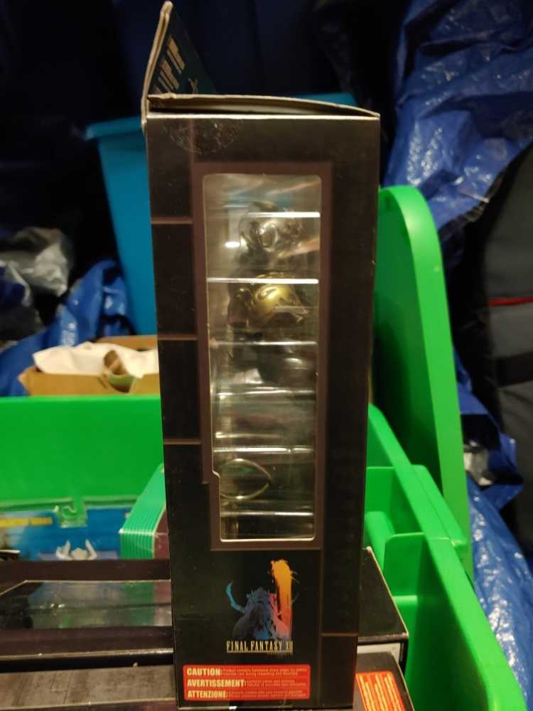 Gabranth - Square Enix action figure collectible [Barcode 4988601404976] - Main Image 3