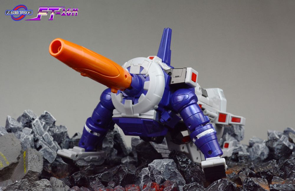 Fans Toys FT-16M Sovereign - Fanstoys (3rd Party Transformers Masterpiece) action figure collectible - Main Image 2
