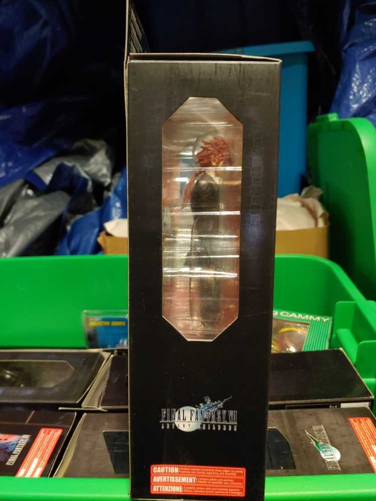 Final Fantasy VII: Advent Children - Reno - Play Arts (Kotobukiya, Square Enix) - Square Enix (Play Arts) action figure collectible [Barcode 4988601310024] - Main Image 3