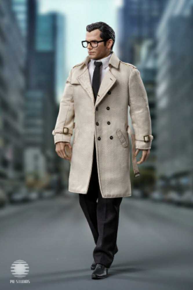 Superman, Clark Kent: Just Reporter - PU Studios (Batman vs Superman: Dawn of Justice (2017)) action figure collectible - Main Image 2