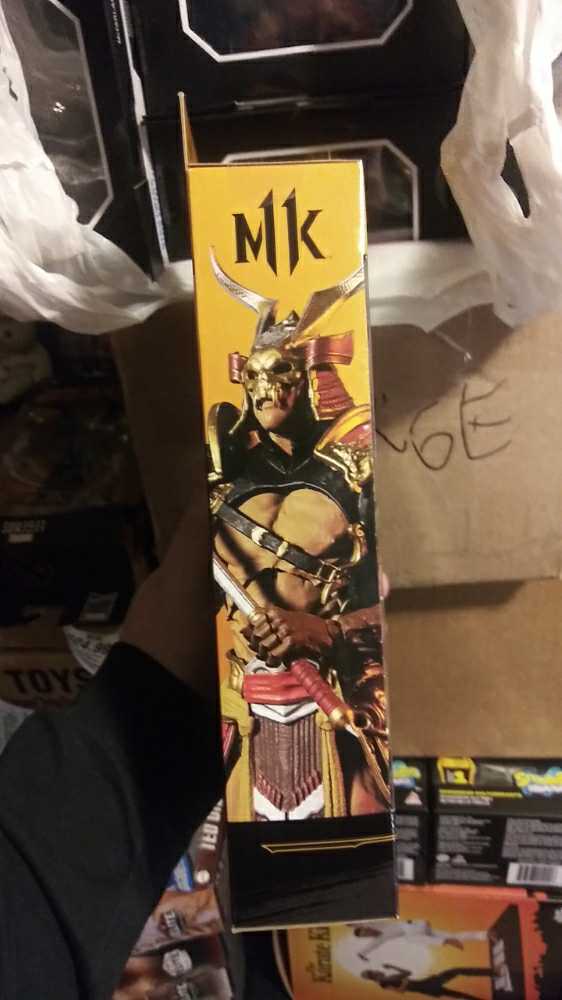 Shao Kahn - McFarlane Toys (Mortal Kombat 11) action figure collectible [Barcode 787926110371] - Main Image 3