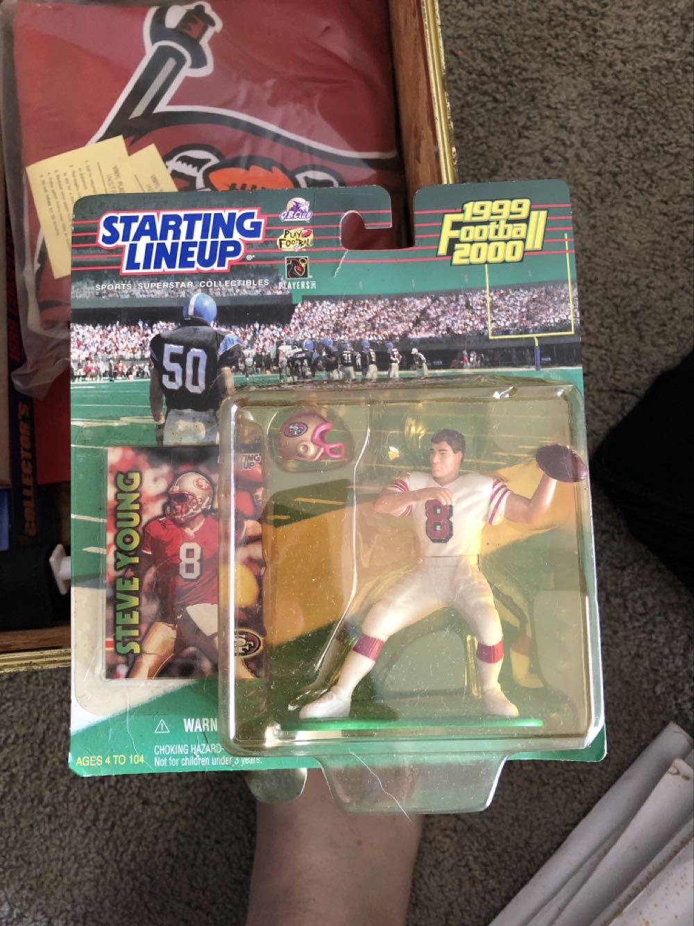 Starting Lineup Steve Young San Francisco 49ers Brand New! - Hasboro action figure collectible [Barcode 076930721773] - Main Image 2