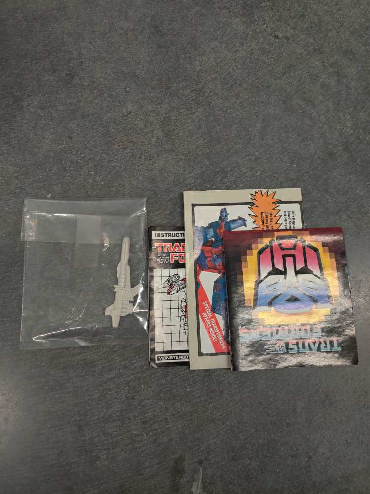 Transformers G1 Doublecross Monsterbot - Hasbro (Transformers G1) action figure collectible [Barcode 038976059678] - Main Image 4